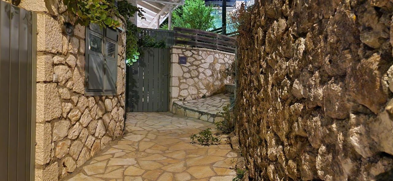 Wild Sea Apartments Áyios Nikítas エクステリア 写真