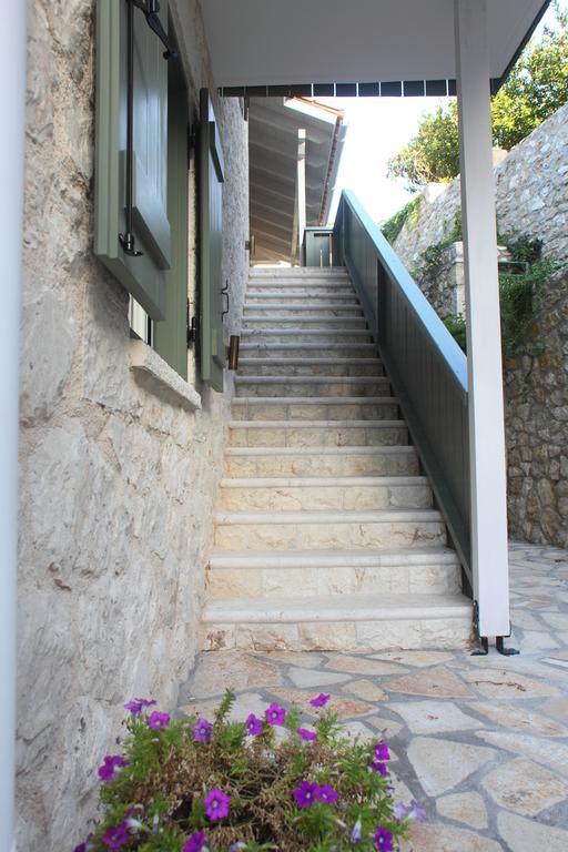 Wild Sea Apartments Áyios Nikítas エクステリア 写真
