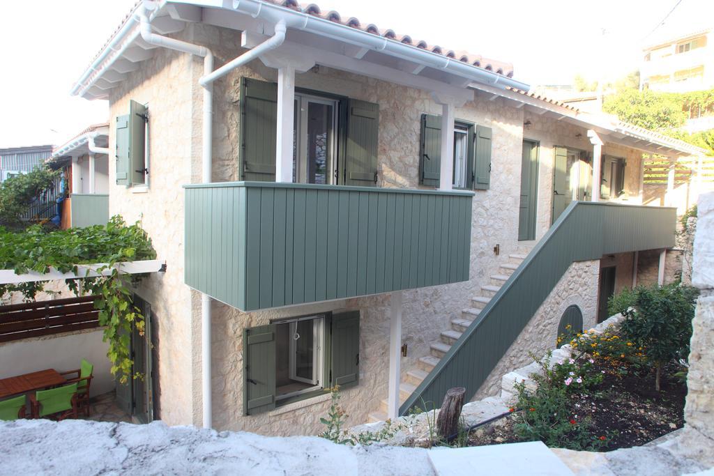 Wild Sea Apartments Áyios Nikítas エクステリア 写真